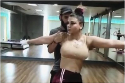 Rakhi Sawant Breaks Into a Vijay Song, Fans Are Divided