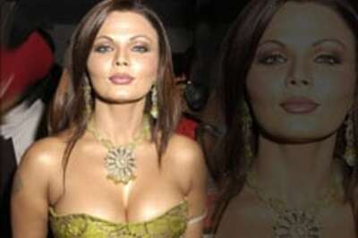 Rakhi says no to poll dance in UP