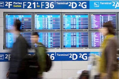 Flights pick up in Europe as ash risk drops