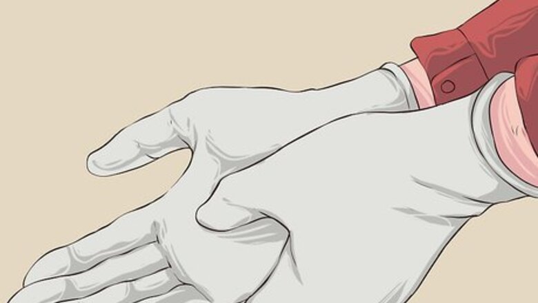 How to Apply First Aid without Bandages