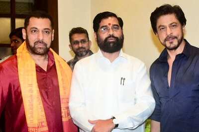SRK, Salman Khan Pose Together In Viral Pic from Maha CM’s Ganpati Bash; Pathaan, Tiger Fans React