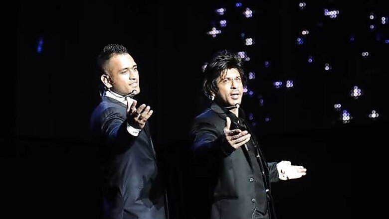 Shah Rukh Khan performs at IPL gala dinner; lauds Virat Kohli, Mahendra Singh Dhoni for their sporting spirit on Twitter