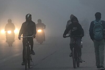Freezing Cold Wave Pushes Delhi Temp To 3°C, Season's Lowest; Flight, Train Movement Hit by Fog