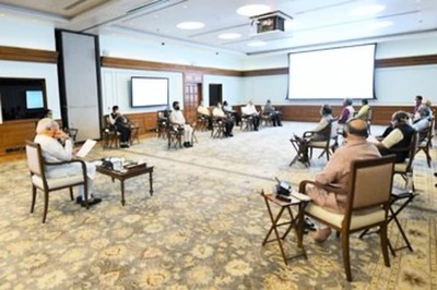 PM Meets FM, Home Minister to Discuss 2nd Economic Stimulus Package for Affected Sectors