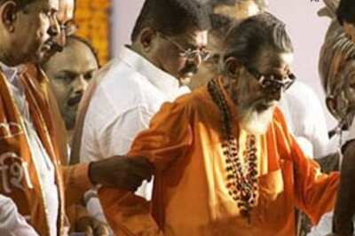 Thackeray-Bhujbal meet sparks political speculation