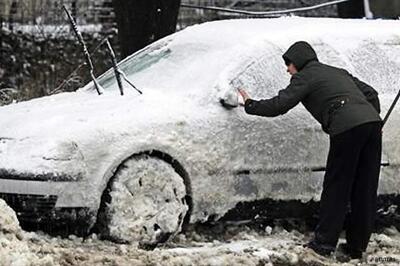 Snow cuts off hundreds of villages in Europe
