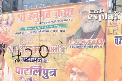 Nitish Kumar Blasts 'Bageshwar Baba': What Did Self-styled Godman Say & 'Tussle' in Bihar Explained