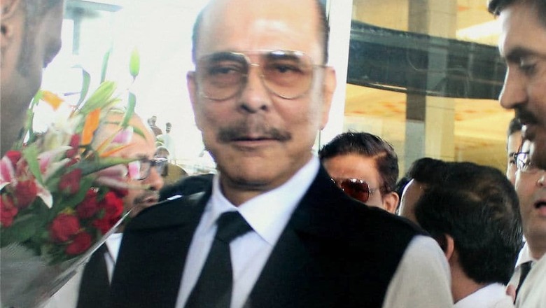 SC Extends Subrata Roy's Parole, Asks to Deposit Rs 300 cr