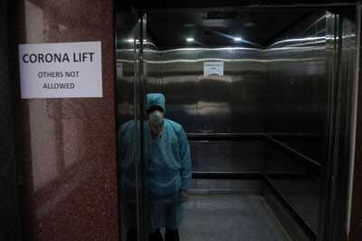 Sri Lanka Suspends Buddhist Pilgrimage Visits to India Over Coronavirus