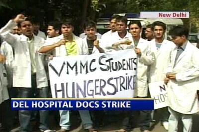 Delhi medical college students go on hunger strike