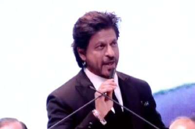 Amid Pathaan Controversy, Clip of SRK Calling Himself Shekhar Radha Krishna Viral
