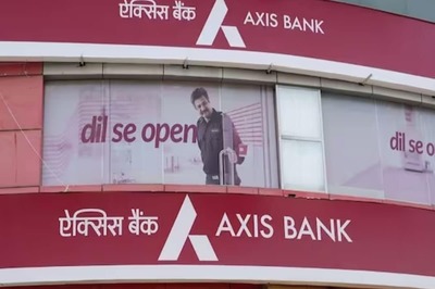 Axis Bank Q2 Profit Rises 10% YoY, Beats Estimates; Should You Buy, Sell Or Hold?