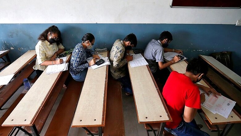 Bihar Farmer Drives 300 Km from Nalanda to Ranchi to Ensure Daughter Appears for JEE Exam