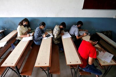 Bihar Farmer Drives 300 Km from Nalanda to Ranchi to Ensure Daughter Appears for JEE Exam