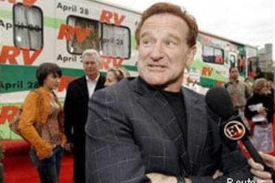 Robin Williams battles with the bottle