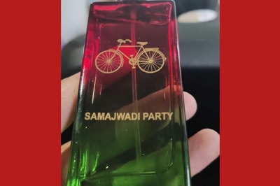'Scent of Socialism': Akhilesh Yadav's 'Personalised' Samajwadi Party Perfume ​is Right on the Nose