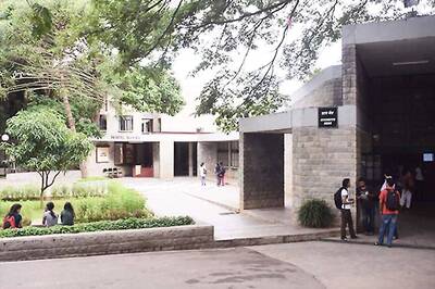 Kannada Development Authority Questions the Need for IIM Certificates in Hindi