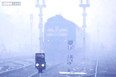 Dense fog delays 59 trains in Delhi