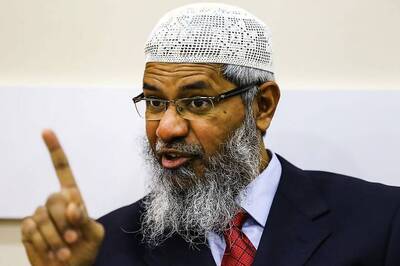 Malaysia to Question Zakir Naik for 'Radically-Tinged' Comments Against Malaysian Hindus