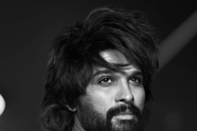 Allu Arjun Grabs Everyone's Attention With His New Look; Is It For Pushpa: The Rule?