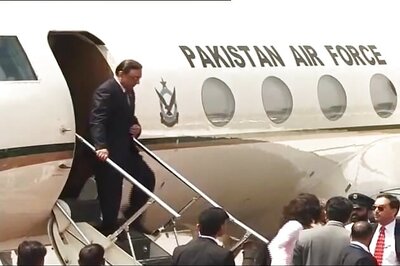 Zardari's arrival delayed intentionally: Sources
