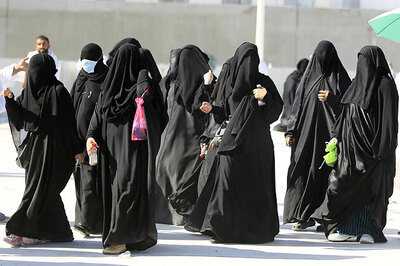 Saudi Arabia to allow women to work in pharmacies