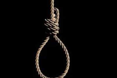 Unable to Handle Wife's Instagram Reels Obsession, Karnataka Man Hangs Himself to Death