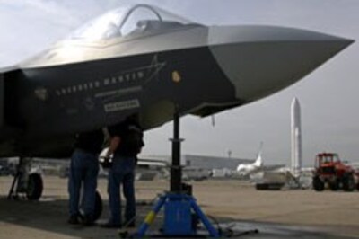 US offers high tech F-35 fighters to India