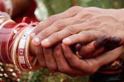 Divorced Muslim Woman Can Claim Maintenance as Long as She Does Not Remarry