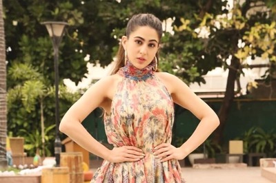 Sara Ali Khan Can't Believe Recreating Karisma Kapoor in Coolie No 1 Remake, Hopes to Do Justice