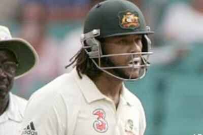 Symonds reopens 'monkeygate' row, blames Bhajji