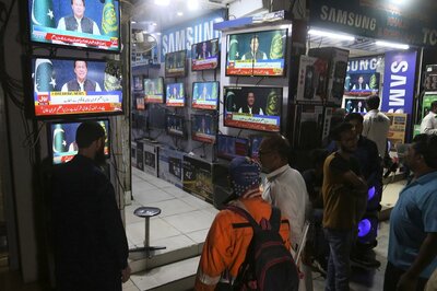 Pak Crisis: Punjab Assembly Adjourns Without Voting on New CM as Imran Mulls Options on Trust Vote Eve