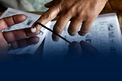 Voters in Noida Claim Inedible Ink on Finger Came off Soon; EC Says No Merit in Complaints