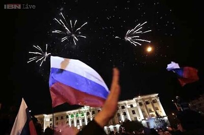 Crimeans vote to leave Ukraine, join Russia