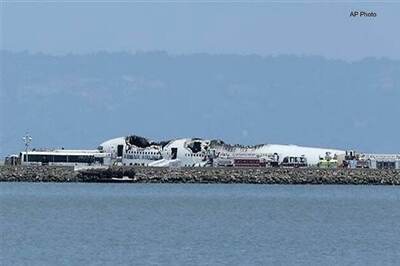 Two killed, 61 injured as Korean jet crashes in San Francisco