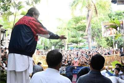 Amitabh Bachchan Finally Reveals Why He Greets His Fans Barefoot Every Sunday Outside Jalsa