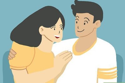 Aquarius and Leo Compatibility: Love, Sex, and More