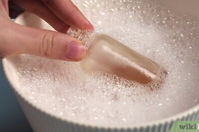 How to Clean an Oily Bottle