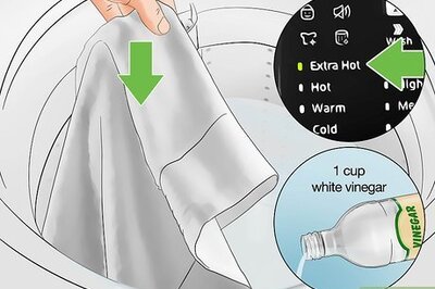 How to Remove Mildew Smell from Towels