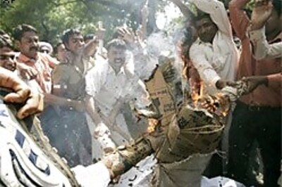 Unrest spreads, Gurjar protesters teargassed in Tonk