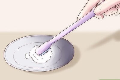 How to Clean Teeth with Baking Soda