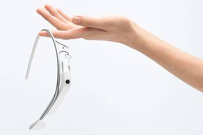 Google expands Google Glass sales, lets early users invite 3 friends each