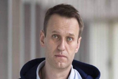 Over 400 Detained in Russia as Country Mourns the Death of Alexei Navalny, Putin's Fiercest Foe