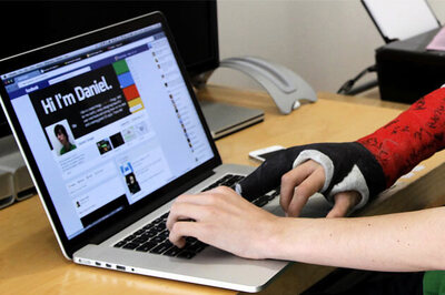 Posting pictures on Facebook, Twitter unIslamic: Clerics