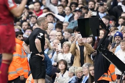 Premier League to Try Out Wearable 'RefCam' Camera During Crystal Palace vs Manchester United