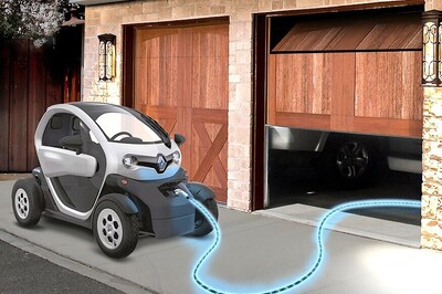 CES 2017: Renault's Smart Socks and Glow-In-The-Dark Cable to Charge Your Car