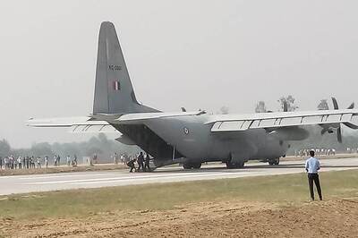 Indian Air Force Fighter Jets Touch Down on Lucknow-Agra Expressway
