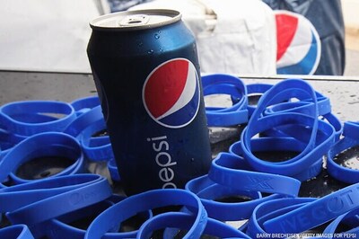 UAE: Coke, Pepsi asked to remove cans from sale
