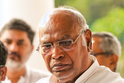 'Like PM is Liar, His Father in Telangana...': Kharge Slams Modi & KCR, Says BJP-BRS 'Conspiring' Against Cong