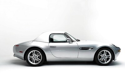 Steve Jobs’ 2000 BMW Z8 Could Fetch Rs 3 Crore in Auction; That Money Could Get You 300 iPhone Xs